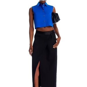 Theory Cropped Sleeveless Shirt Worn Once Size M  in Wave Blue LOVE THIS TOP